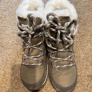 Sorel snow boots